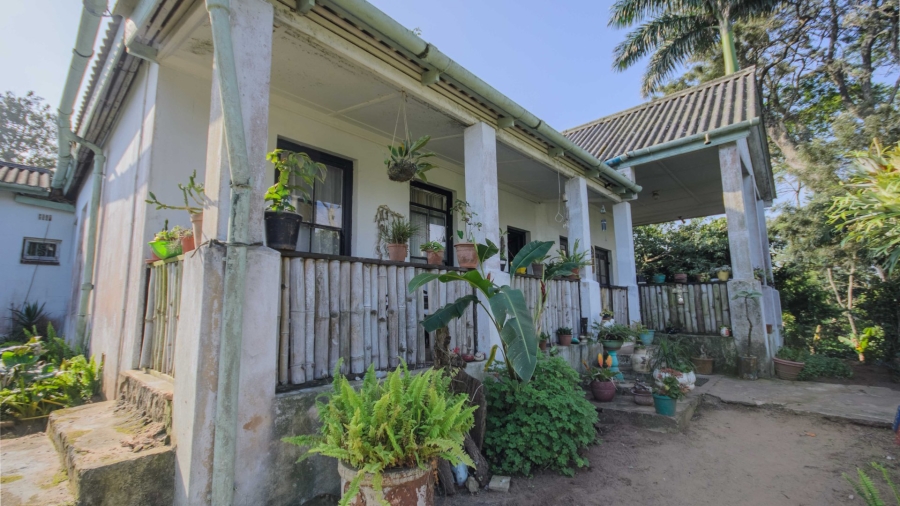 5 Bedroom Property for Sale in Umtentweni KwaZulu-Natal
