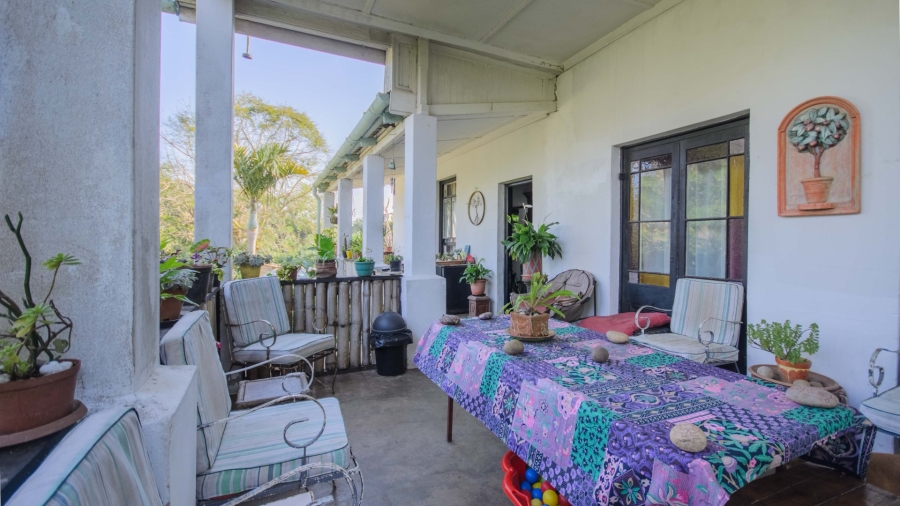 5 Bedroom Property for Sale in Umtentweni KwaZulu-Natal