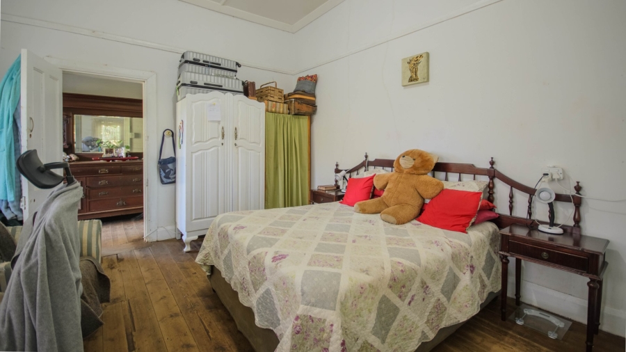 5 Bedroom Property for Sale in Umtentweni KwaZulu-Natal