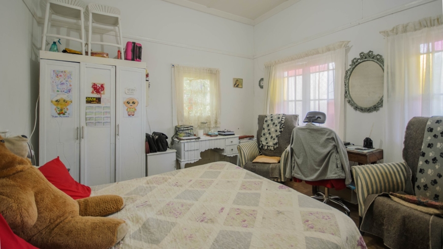 5 Bedroom Property for Sale in Umtentweni KwaZulu-Natal