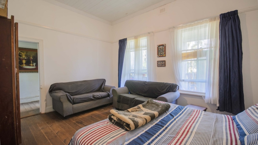 5 Bedroom Property for Sale in Umtentweni KwaZulu-Natal