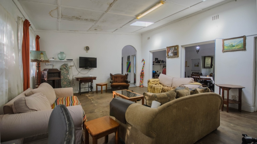 5 Bedroom Property for Sale in Umtentweni KwaZulu-Natal