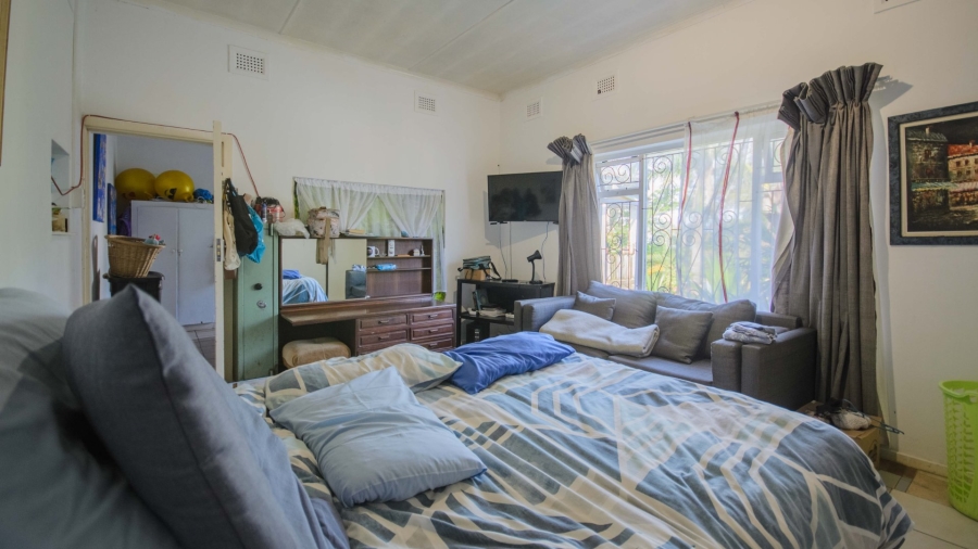 5 Bedroom Property for Sale in Umtentweni KwaZulu-Natal
