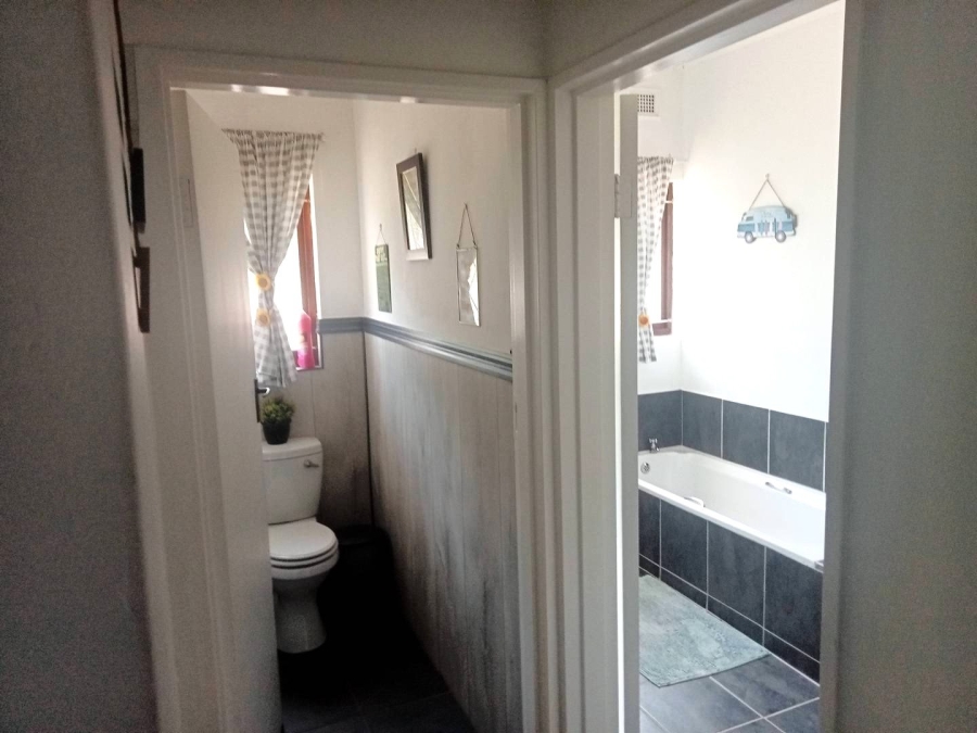 4 Bedroom Property for Sale in Shelly Beach KwaZulu-Natal