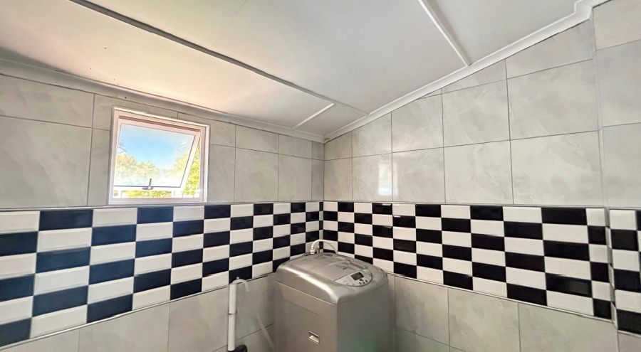 4 Bedroom Property for Sale in Meer En See KwaZulu-Natal