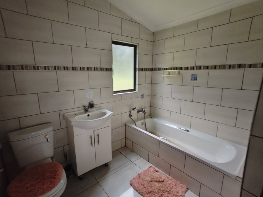 8 Bedroom Property for Sale in Byrne KwaZulu-Natal