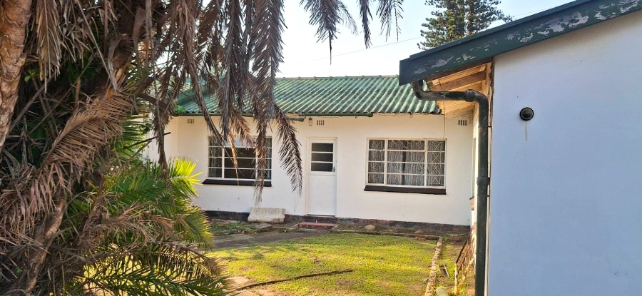 2 Bedroom Property for Sale in Uvongo KwaZulu-Natal