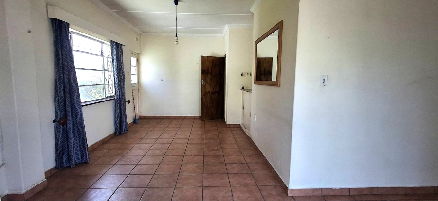 2 Bedroom Property for Sale in Uvongo KwaZulu-Natal