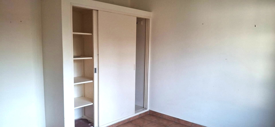 2 Bedroom Property for Sale in Uvongo KwaZulu-Natal