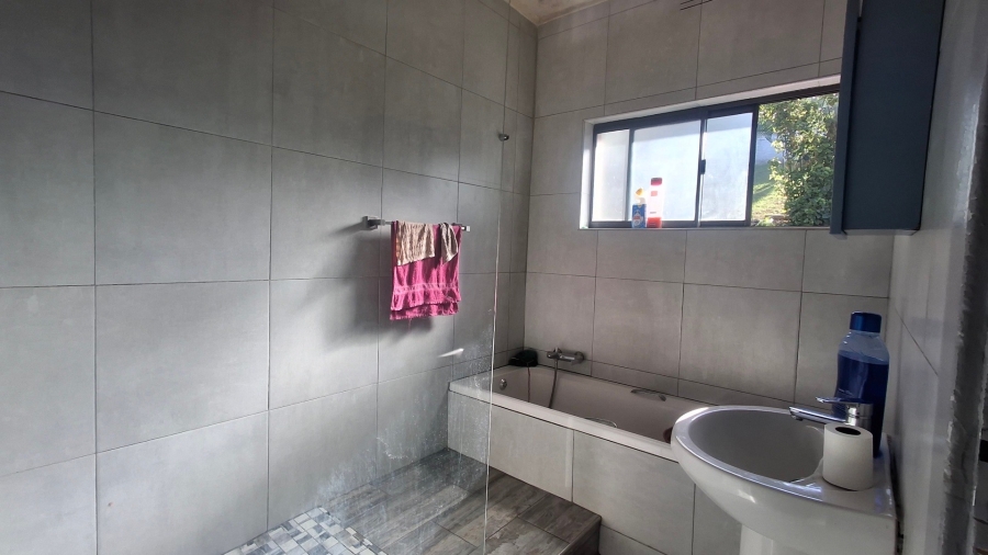  Bedroom Property for Sale in Brighton Beach KwaZulu-Natal