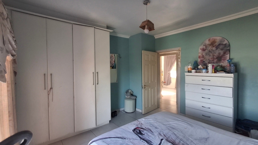  Bedroom Property for Sale in Brighton Beach KwaZulu-Natal