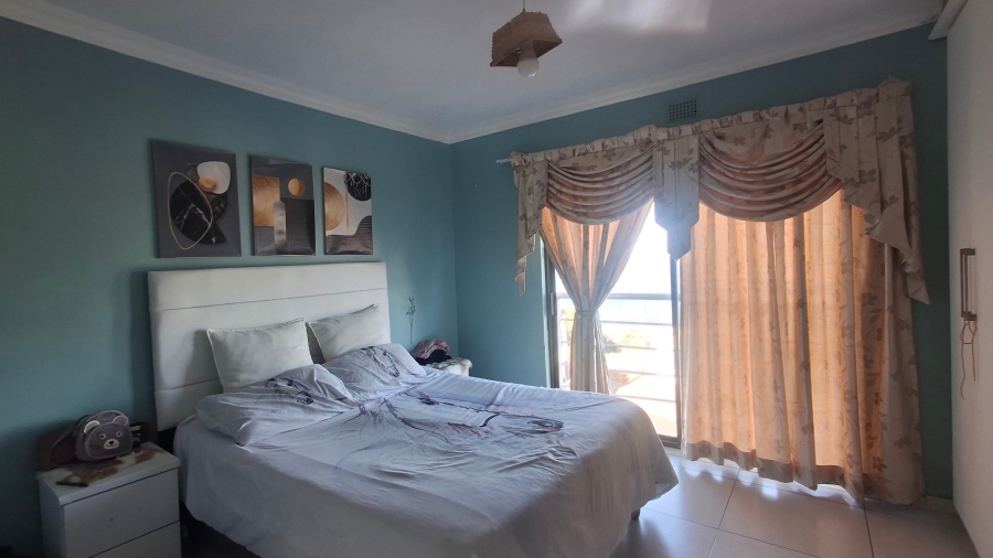  Bedroom Property for Sale in Brighton Beach KwaZulu-Natal