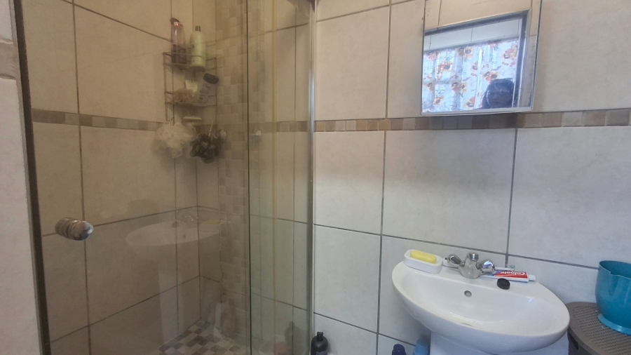  Bedroom Property for Sale in Brighton Beach KwaZulu-Natal
