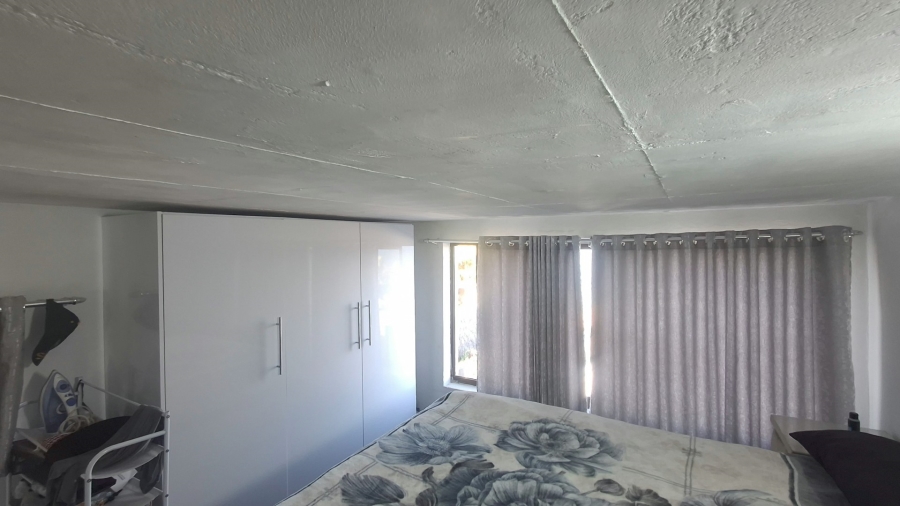  Bedroom Property for Sale in Brighton Beach KwaZulu-Natal