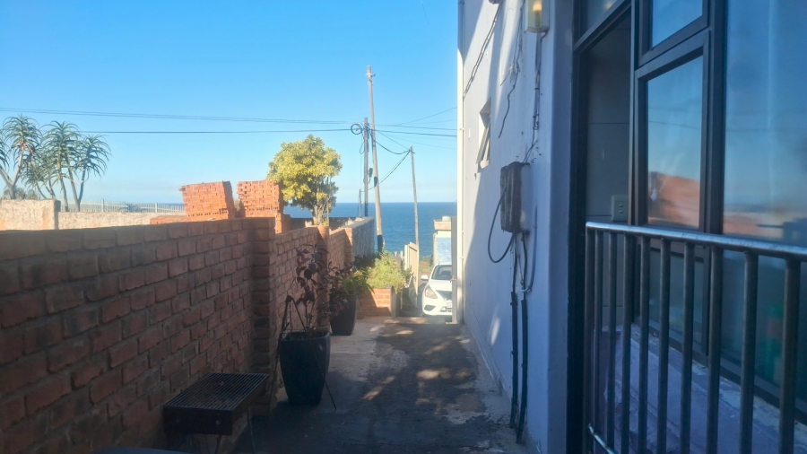  Bedroom Property for Sale in Brighton Beach KwaZulu-Natal