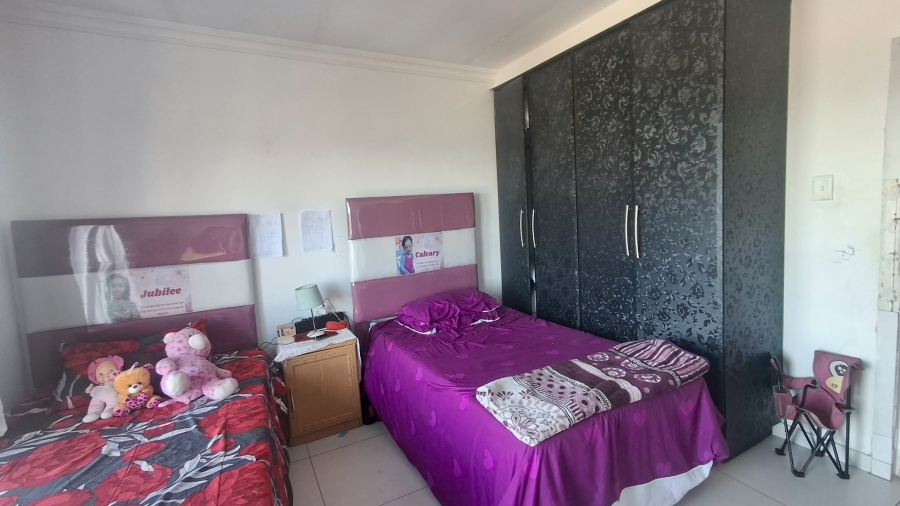  Bedroom Property for Sale in Brighton Beach KwaZulu-Natal