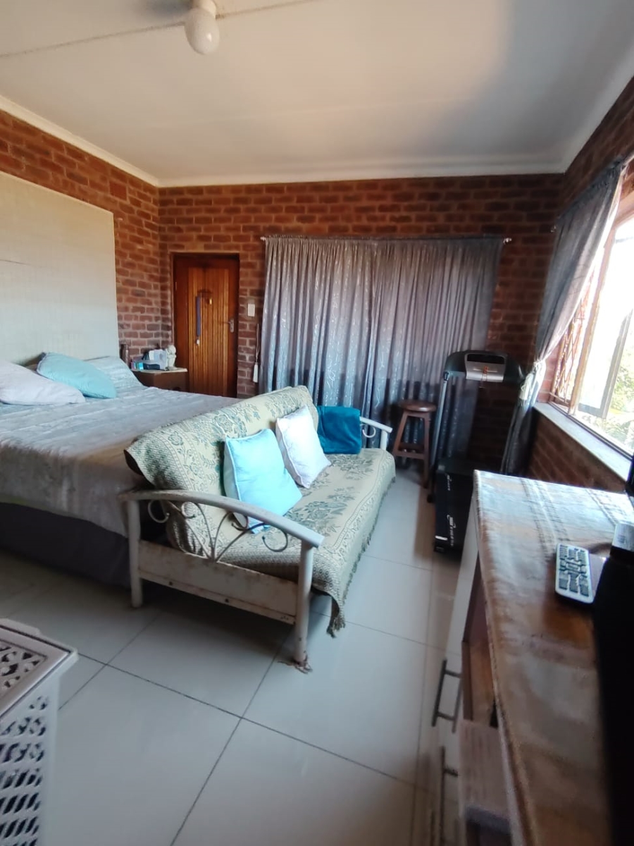 3 Bedroom Property for Sale in Ocean View KwaZulu-Natal