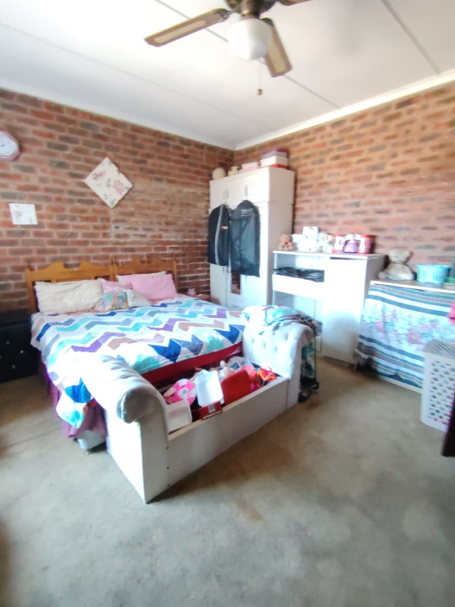 3 Bedroom Property for Sale in Ocean View KwaZulu-Natal