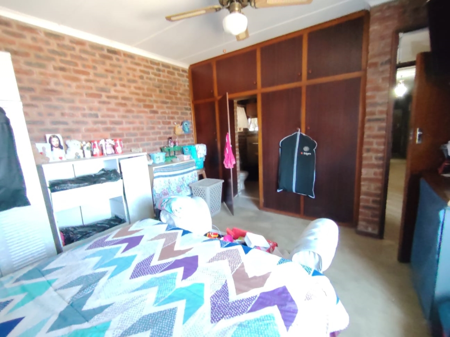 3 Bedroom Property for Sale in Ocean View KwaZulu-Natal