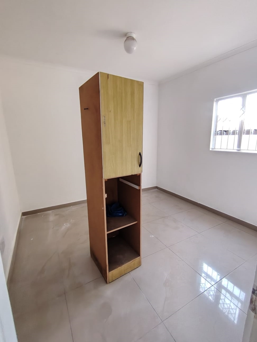 To Let 2 Bedroom Property for Rent in Merewent KwaZulu-Natal