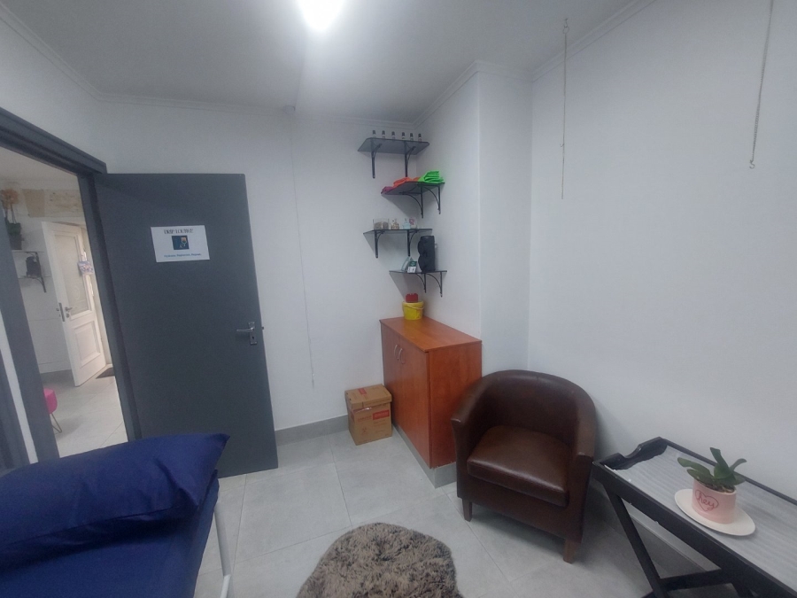 To Let Commercial Property for Rent in Umhlanga KwaZulu-Natal