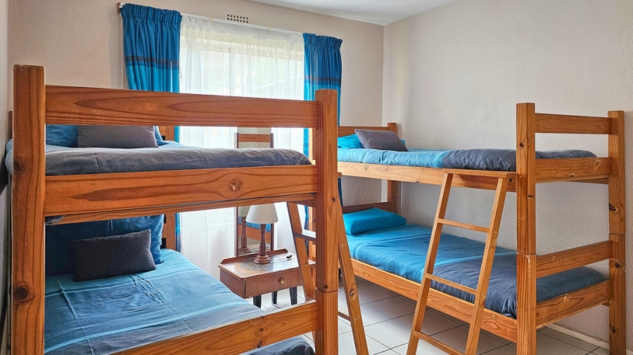 3 Bedroom Property for Sale in Uvongo KwaZulu-Natal
