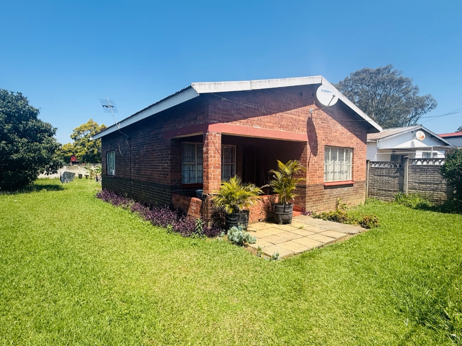 2 Bedroom Property for Sale in Raisethorpe KwaZulu-Natal