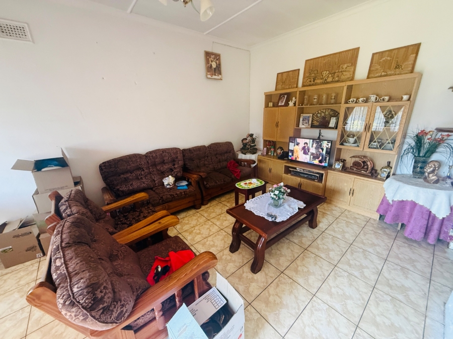 2 Bedroom Property for Sale in Raisethorpe KwaZulu-Natal