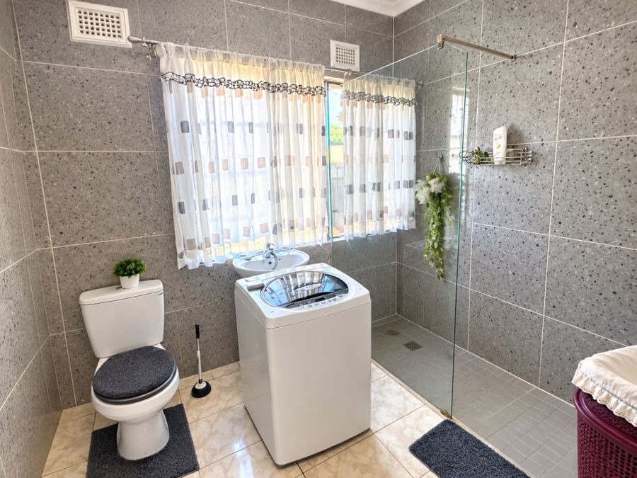 2 Bedroom Property for Sale in Raisethorpe KwaZulu-Natal