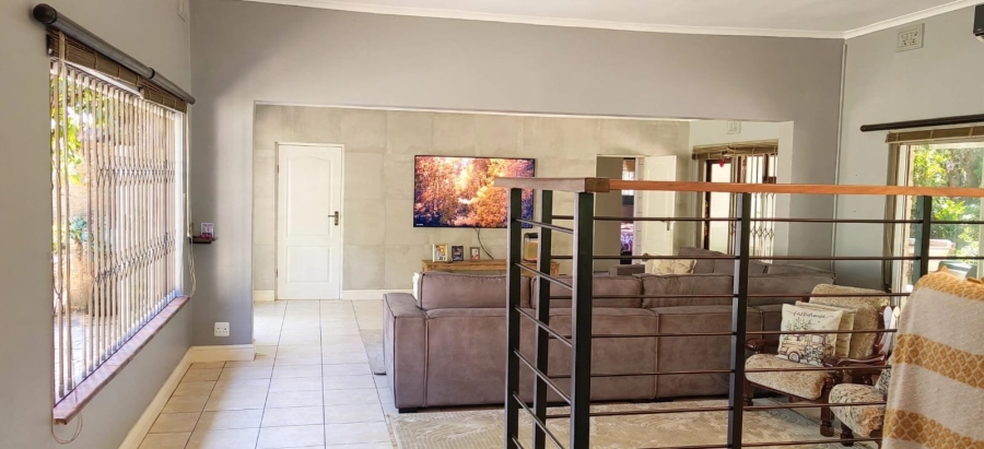 4 Bedroom Property for Sale in Kloof KwaZulu-Natal