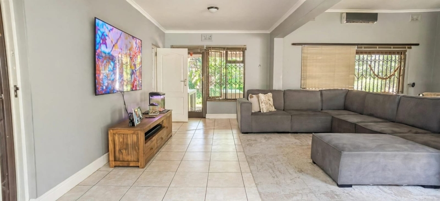 4 Bedroom Property for Sale in Kloof KwaZulu-Natal