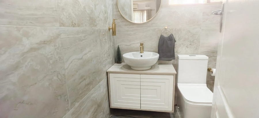 4 Bedroom Property for Sale in Kloof KwaZulu-Natal