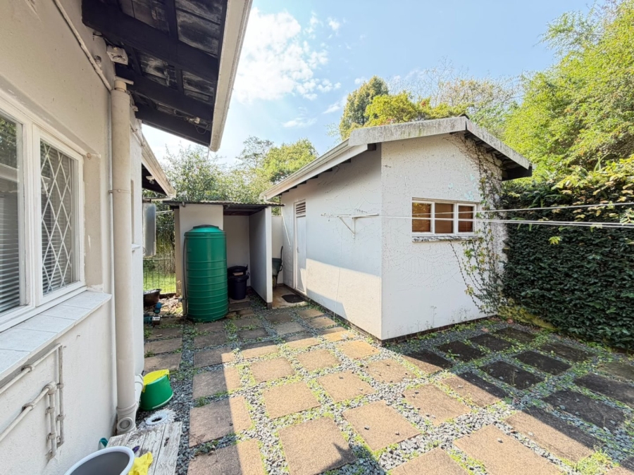 To Let 3 Bedroom Property for Rent in Kloof KwaZulu-Natal