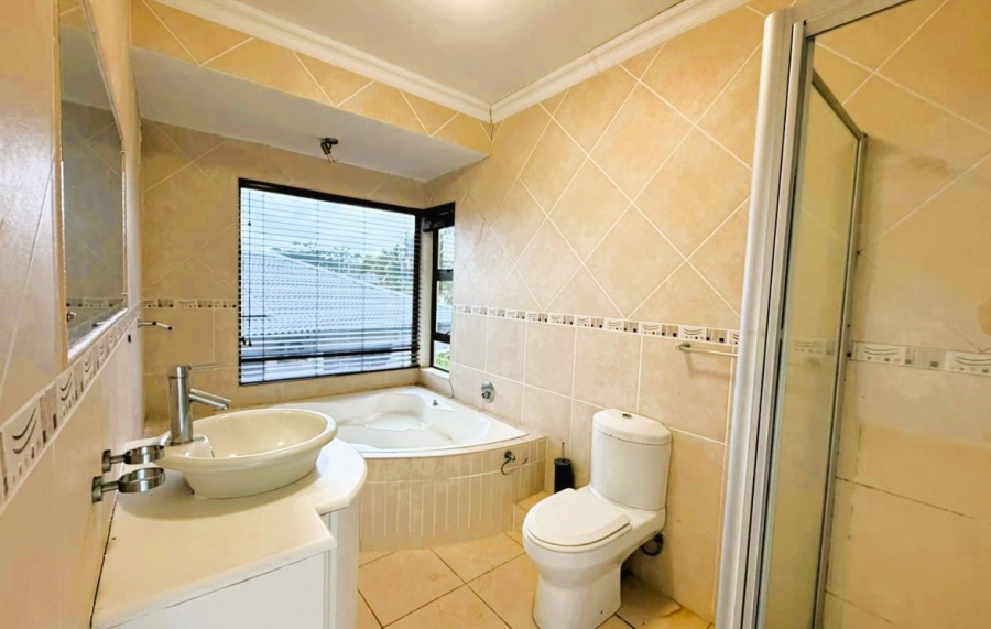3 Bedroom Property for Sale in Shelly Beach KwaZulu-Natal