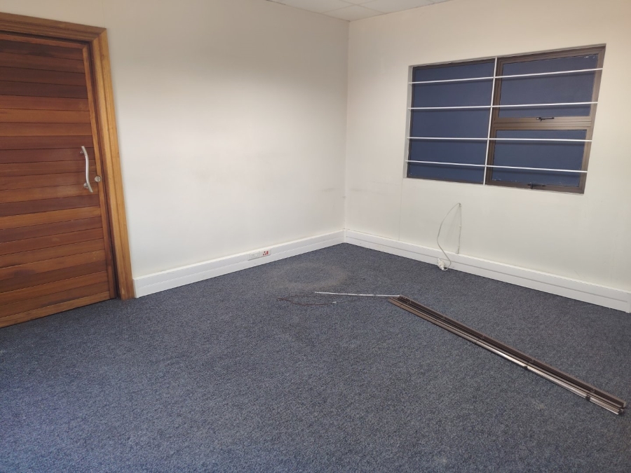 To Let Commercial Property for Rent in Gillitts KwaZulu-Natal