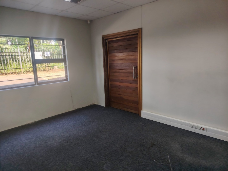 To Let Commercial Property for Rent in Gillitts KwaZulu-Natal