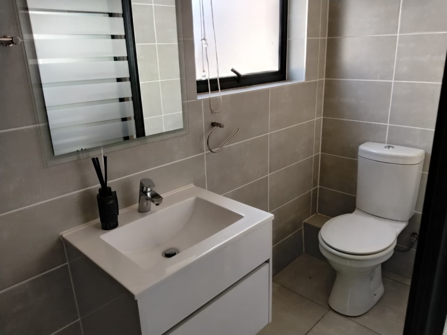 To Let 2 Bedroom Property for Rent in Ballitoville KwaZulu-Natal