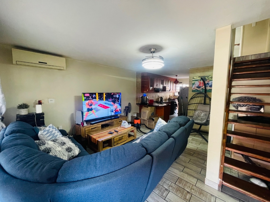 2 Bedroom Property for Sale in Waterval Park KwaZulu-Natal