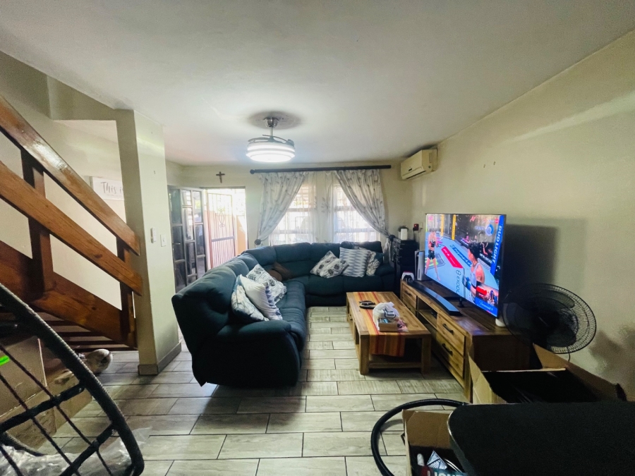 2 Bedroom Property for Sale in Waterval Park KwaZulu-Natal