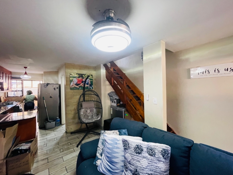 2 Bedroom Property for Sale in Waterval Park KwaZulu-Natal