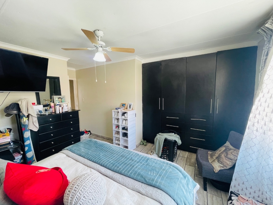 2 Bedroom Property for Sale in Waterval Park KwaZulu-Natal