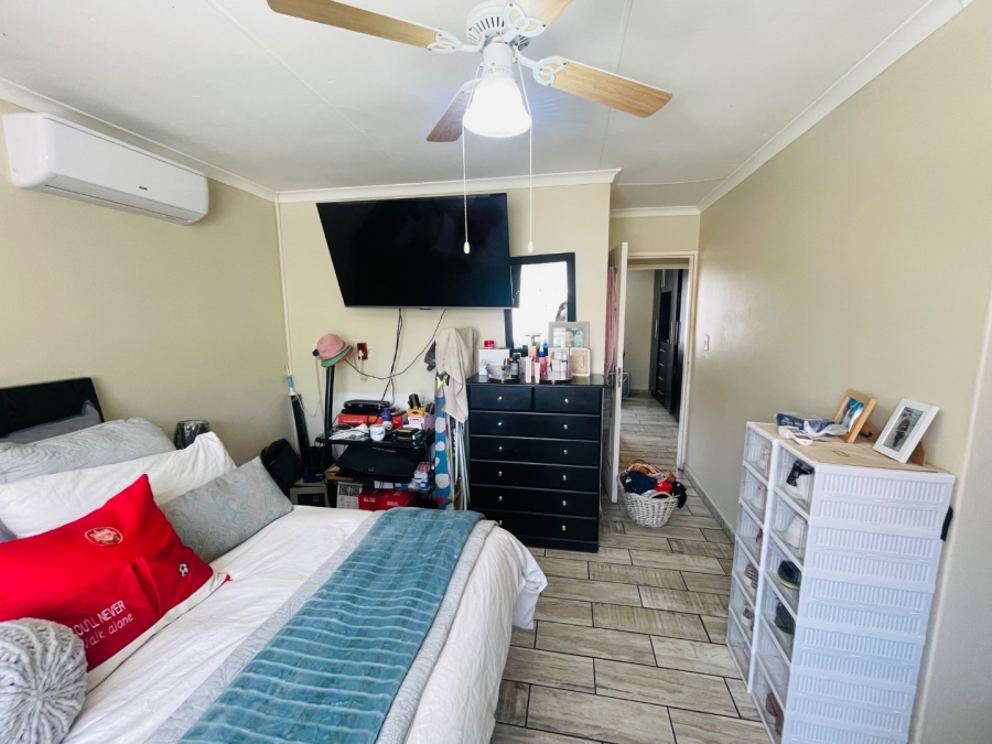 2 Bedroom Property for Sale in Waterval Park KwaZulu-Natal