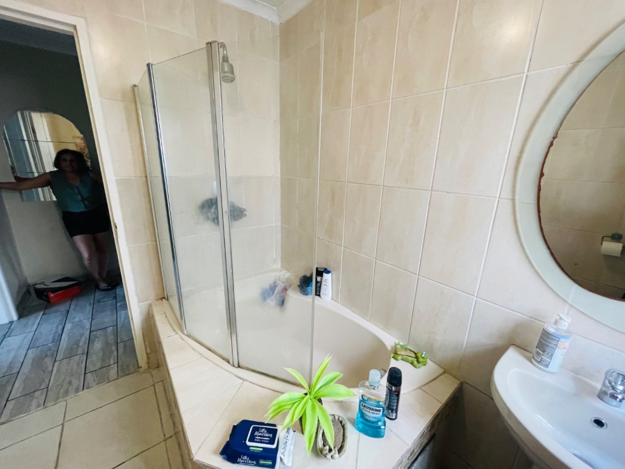 2 Bedroom Property for Sale in Waterval Park KwaZulu-Natal