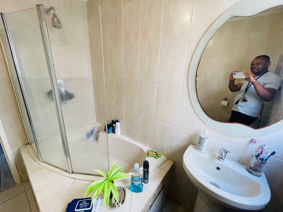 2 Bedroom Property for Sale in Waterval Park KwaZulu-Natal
