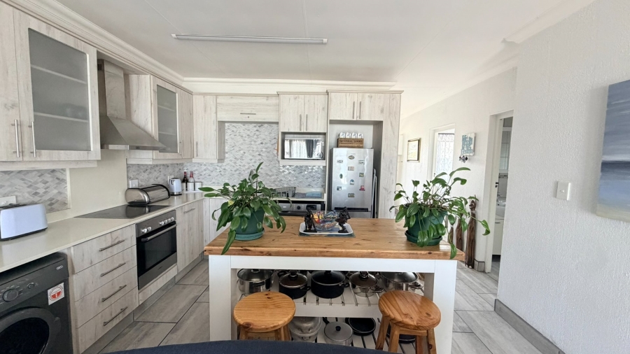 3 Bedroom Property for Sale in Shelly Beach KwaZulu-Natal