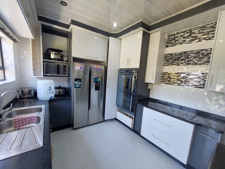 3 Bedroom Property for Sale in Ncandu Park KwaZulu-Natal