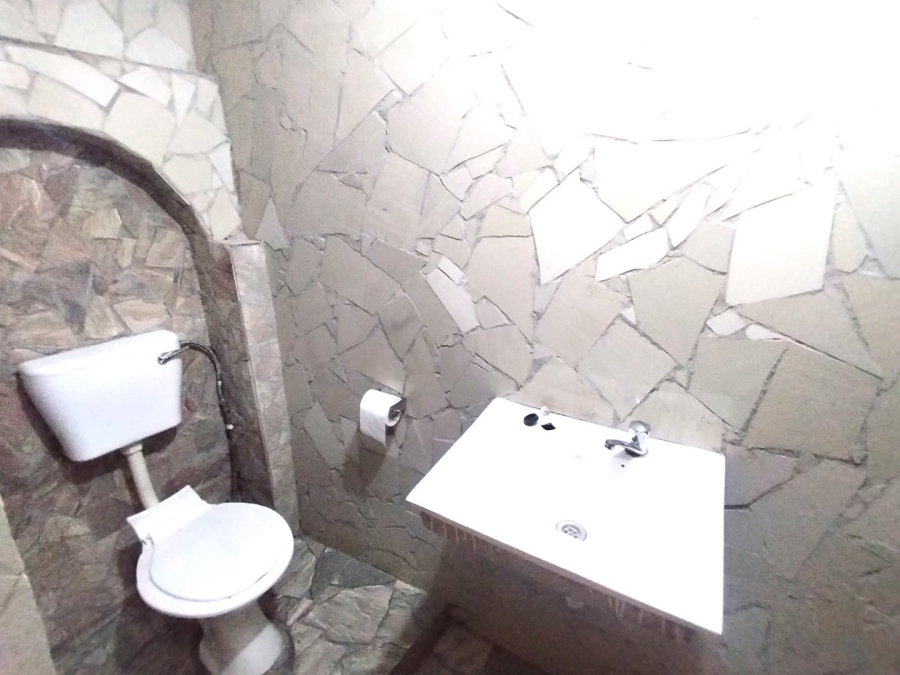 To Let 3 Bedroom Property for Rent in Port Shepstone KwaZulu-Natal