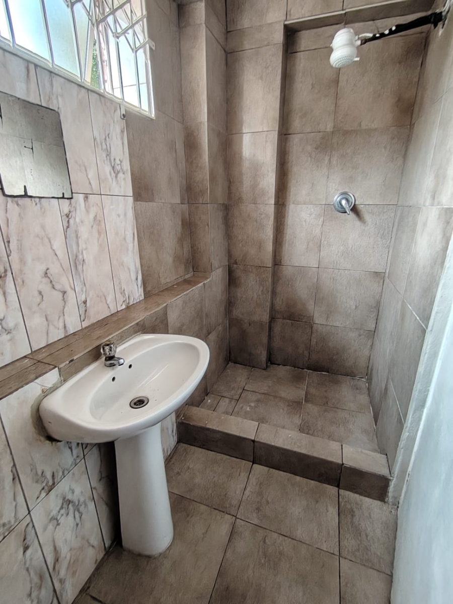 To Let 1 Bedroom Property for Rent in Merewent KwaZulu-Natal