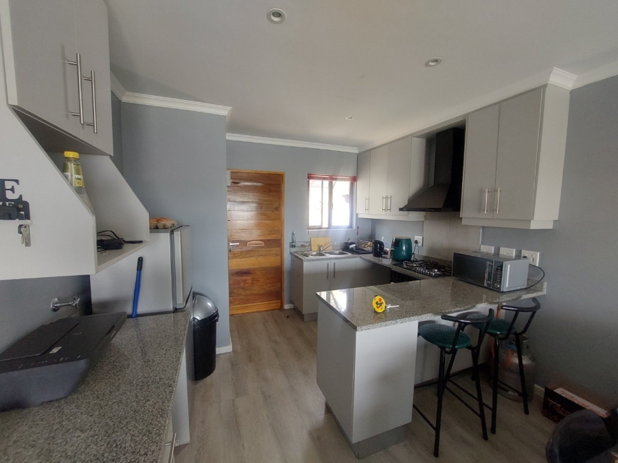 To Let 2 Bedroom Property for Rent in Hayfields KwaZulu-Natal