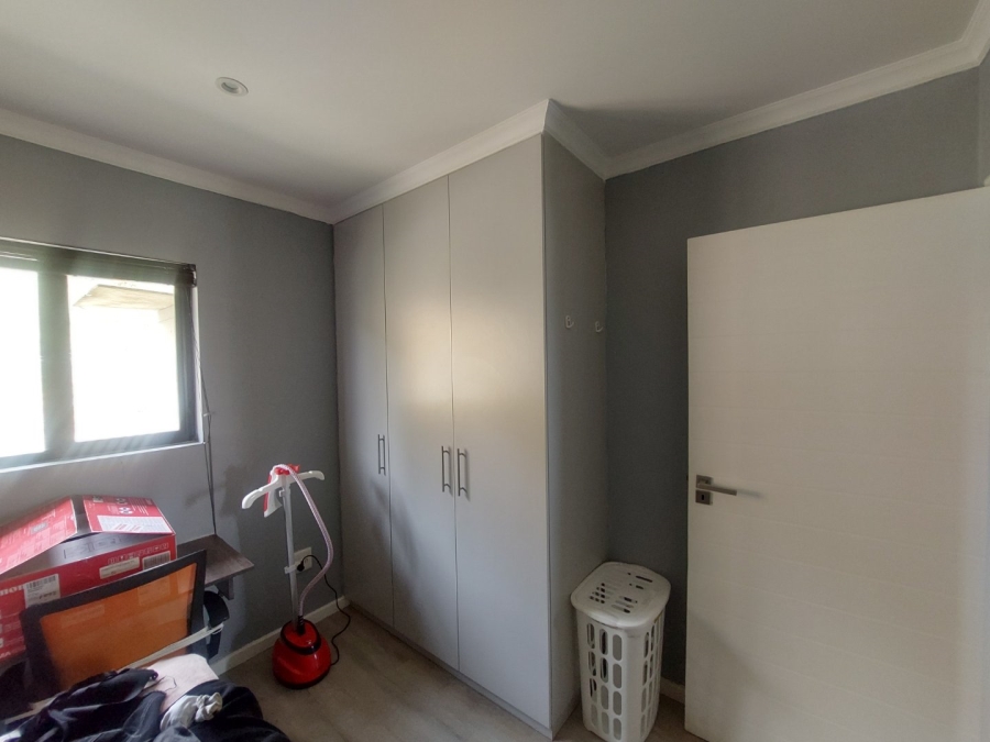 To Let 2 Bedroom Property for Rent in Hayfields KwaZulu-Natal